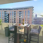 Luxury Condo 2Bedrooms Near Olympic Park Cbd