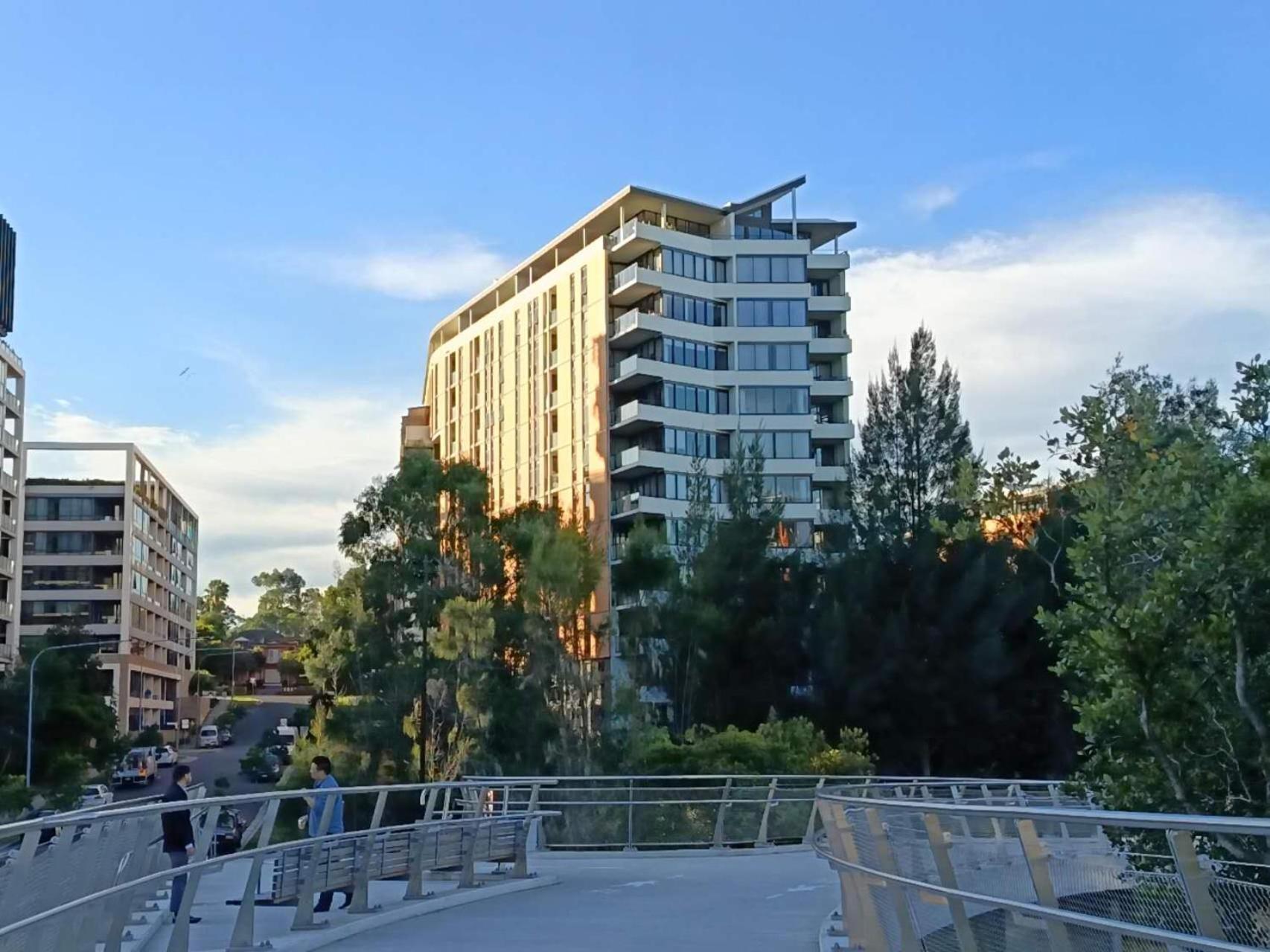 Luxury 2bedrooms Near Olympic Park Cbd Apartment Sydney